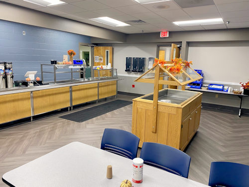 Picture of the hospitals Cafeteria, serving line, salad bar